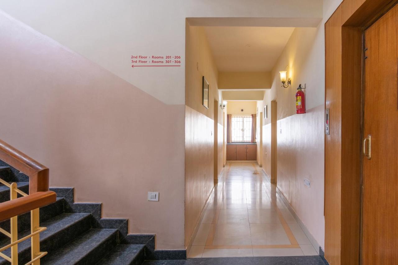 Готель Oyo 10478 Raj Residency Бенґалуру Екстер'єр фото